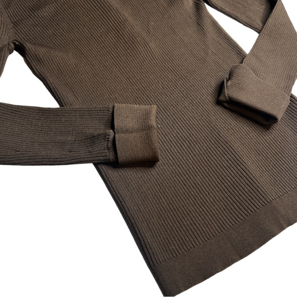 Ribbed Button Down Long Sleeve Top - Picture 7 of 7